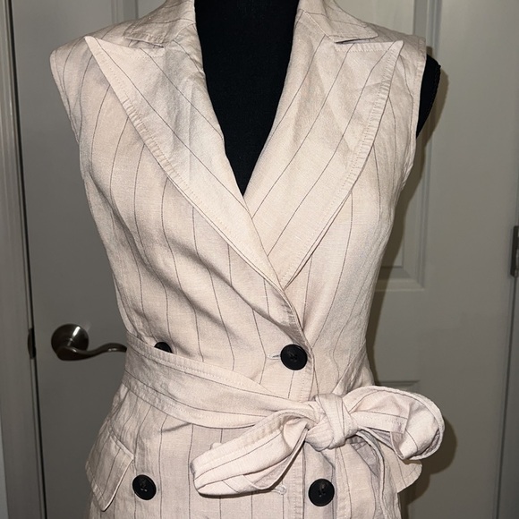 H&M Linen-blend Tie-belt Sleeveless Dress Size Small Lined Tan/Cream Buttons - Picture 3 of 3